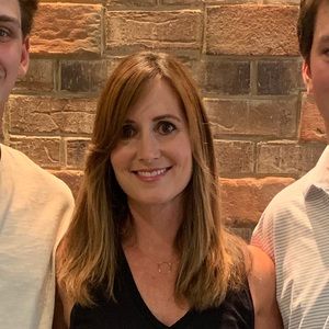 Meet your Posher, Dana